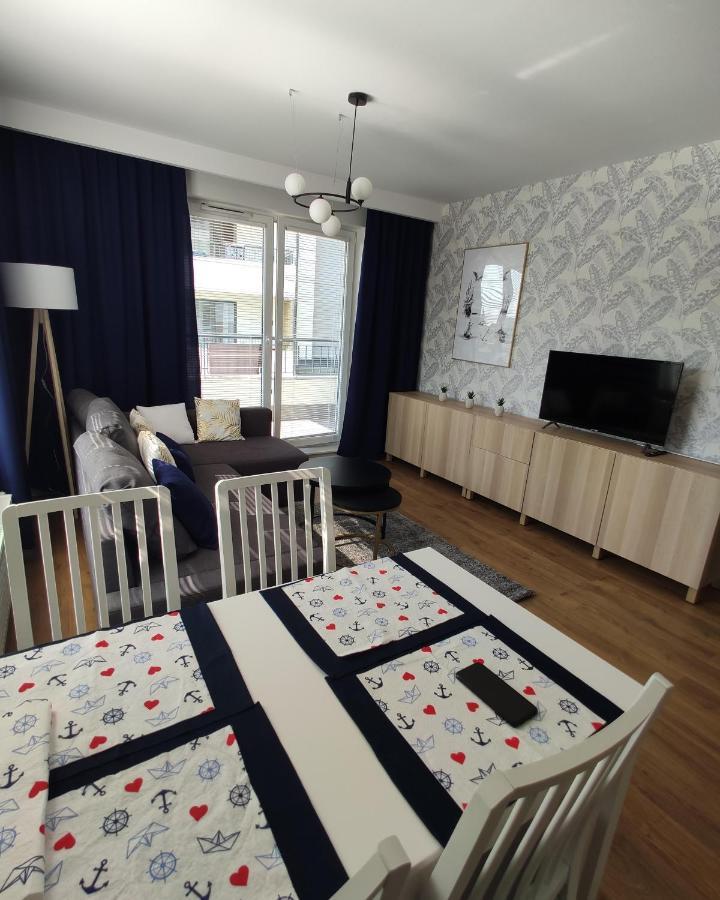 Апартаменты Apartament Azzurro Устроне-Морске Экстерьер фото